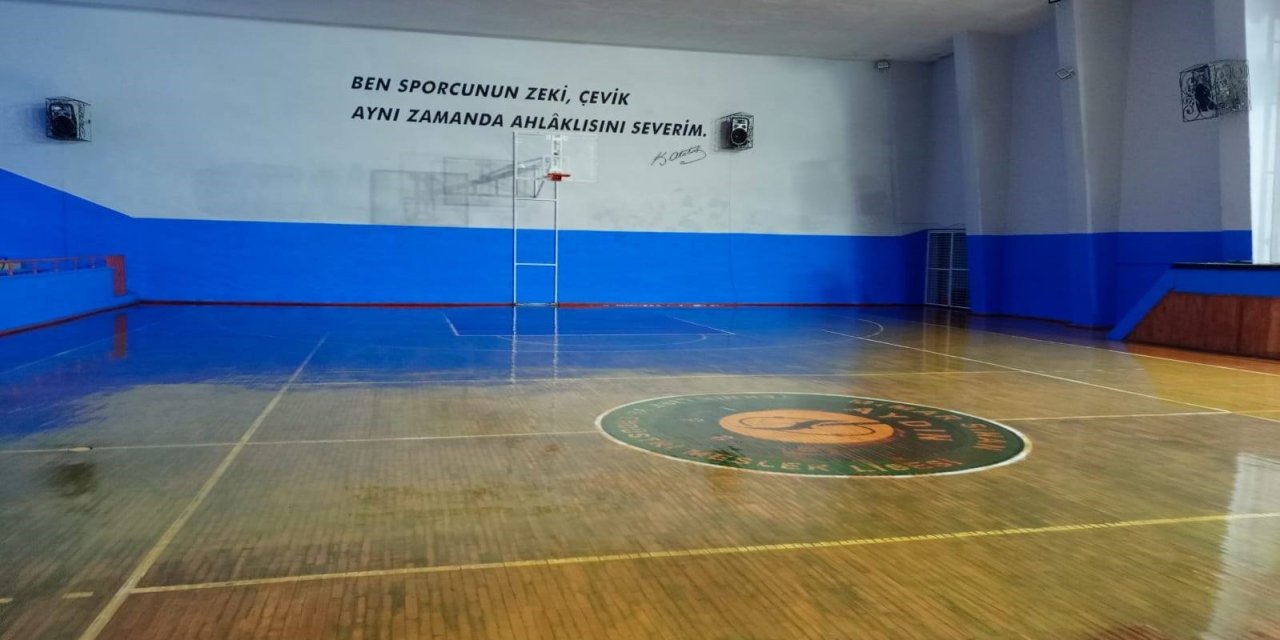 Mimar Sinan MTAL spor salonu yenilendi