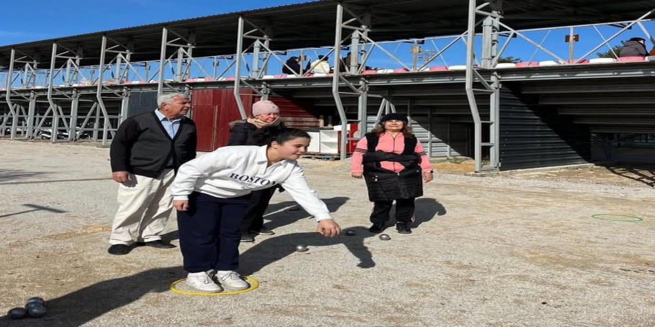Ula’da sporun birleştirici gücü kuşaklar Bocce sahasında buluştu