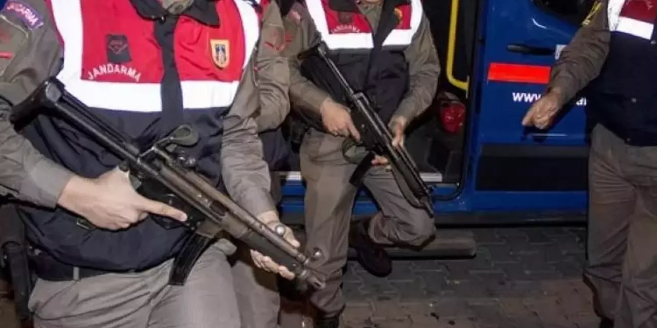 Afyonkarahisar’da jandarma operasyonu: 51 şahıs yakalandı, 13’ü tutuklandı
