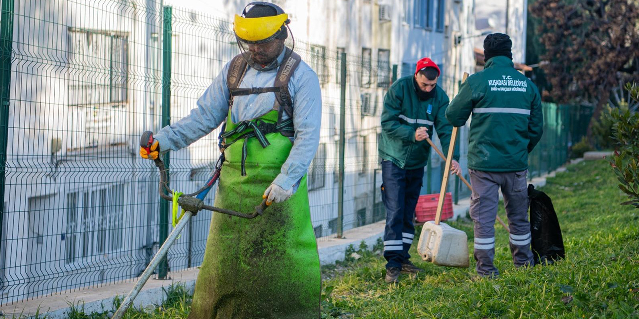 Kuşadası Belediyesi’nden parklarda kapsamlı kış bakımı
