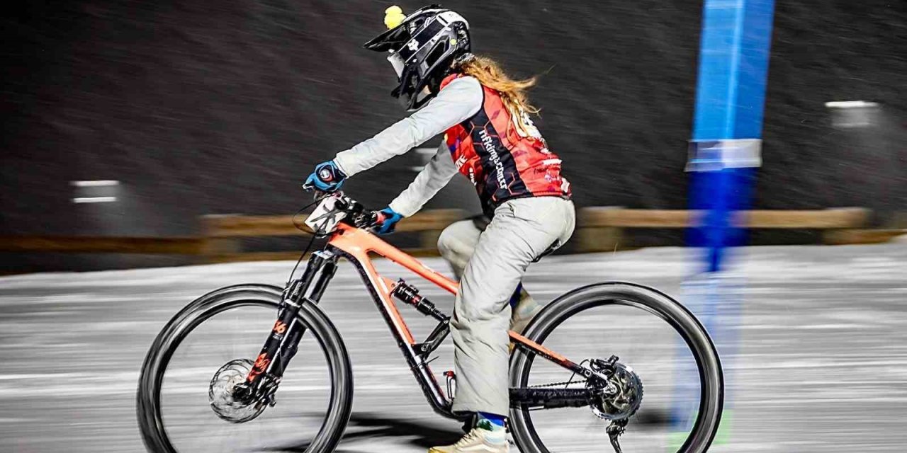 Denizlili sporcu Snow Bike Türkiye Şampiyonası’na damga vurdu