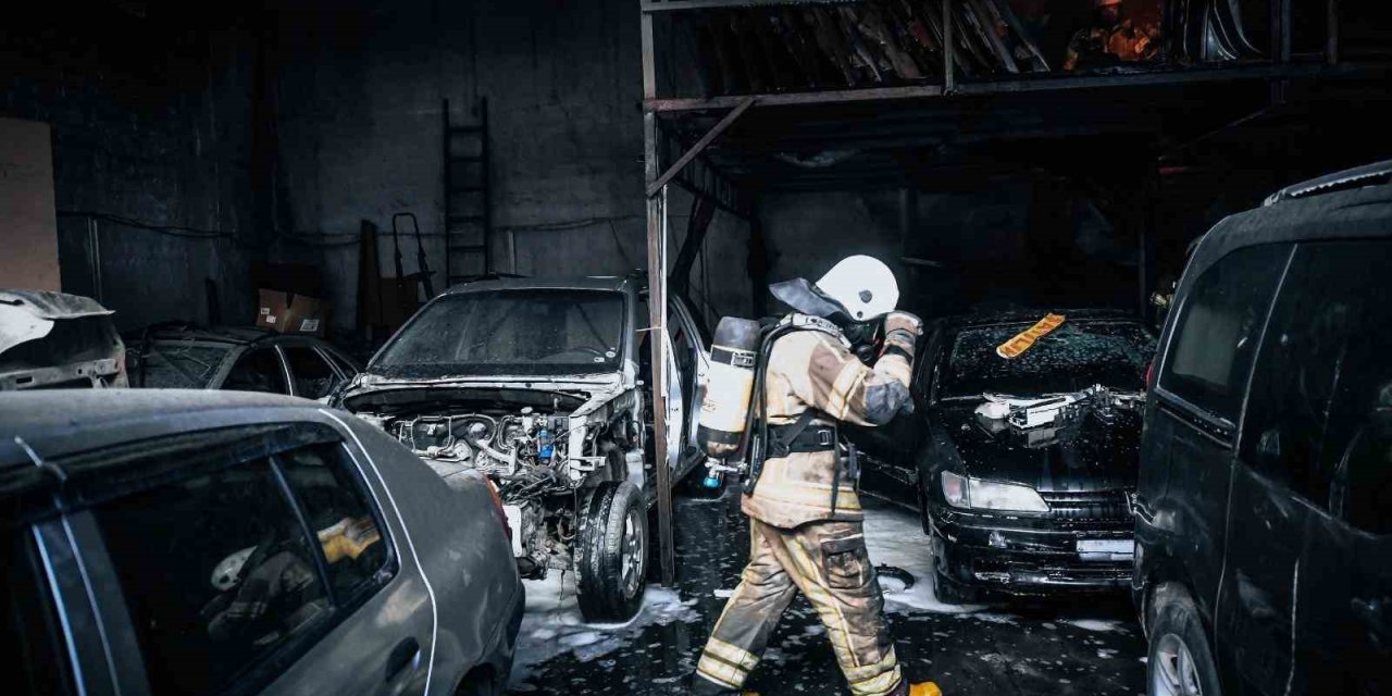 Buca’da depo yangını kısa sürede söndürüldü