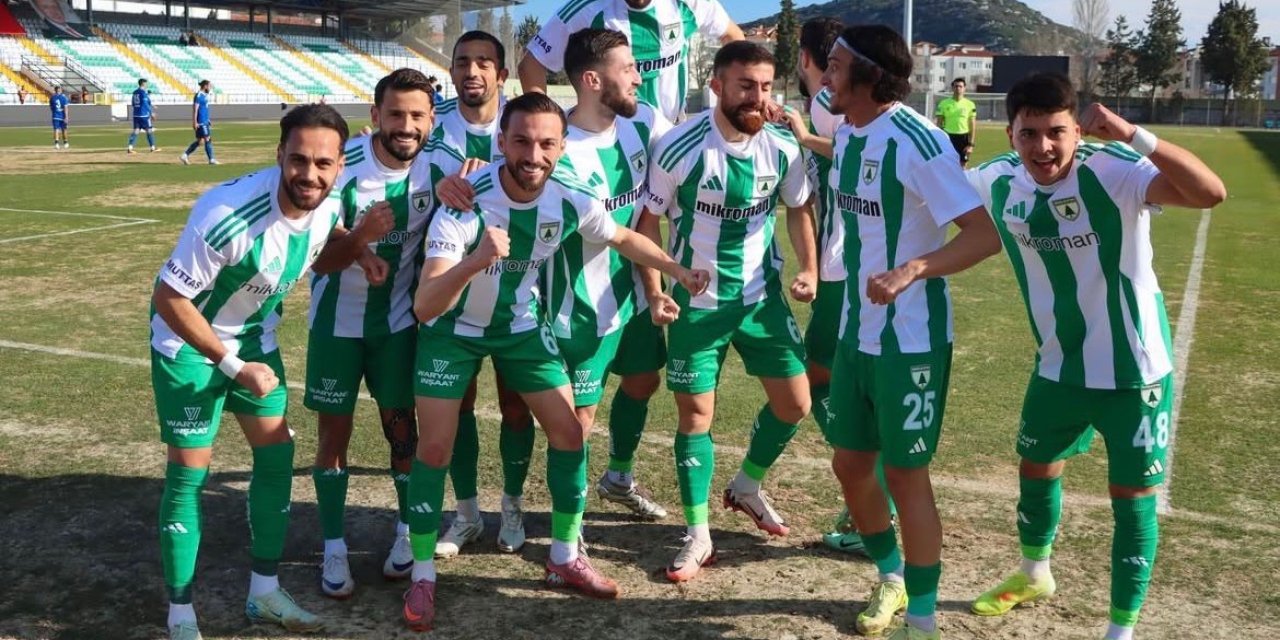 Muğlaspor savunmasıyla zirvede