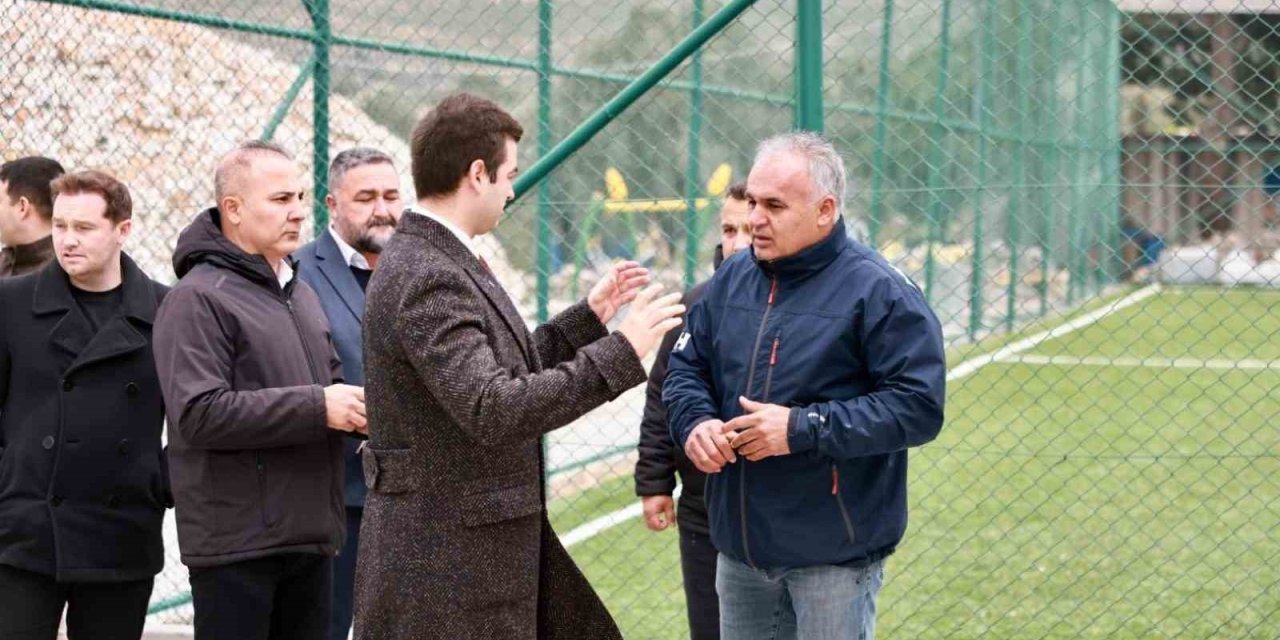 Başkan Mandalinci: "Mahallelerimizin ihtiyaçlarını yerinde tespit ediyoruz"