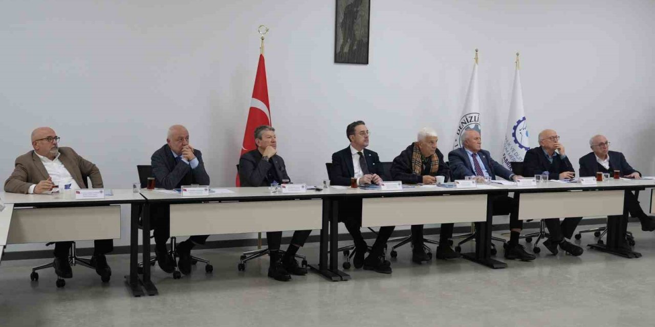 DSO Yüksel İstişare Kurulu 2026 yılının ilk toplantısı model fabrikada gerçekleştirildi