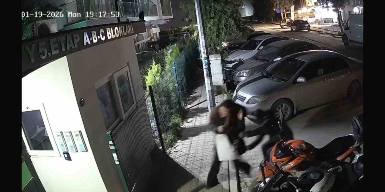 İzmir’de saplantılı eski sevgili cinayeti: Adresini değiştirdi yine kurtulamadı