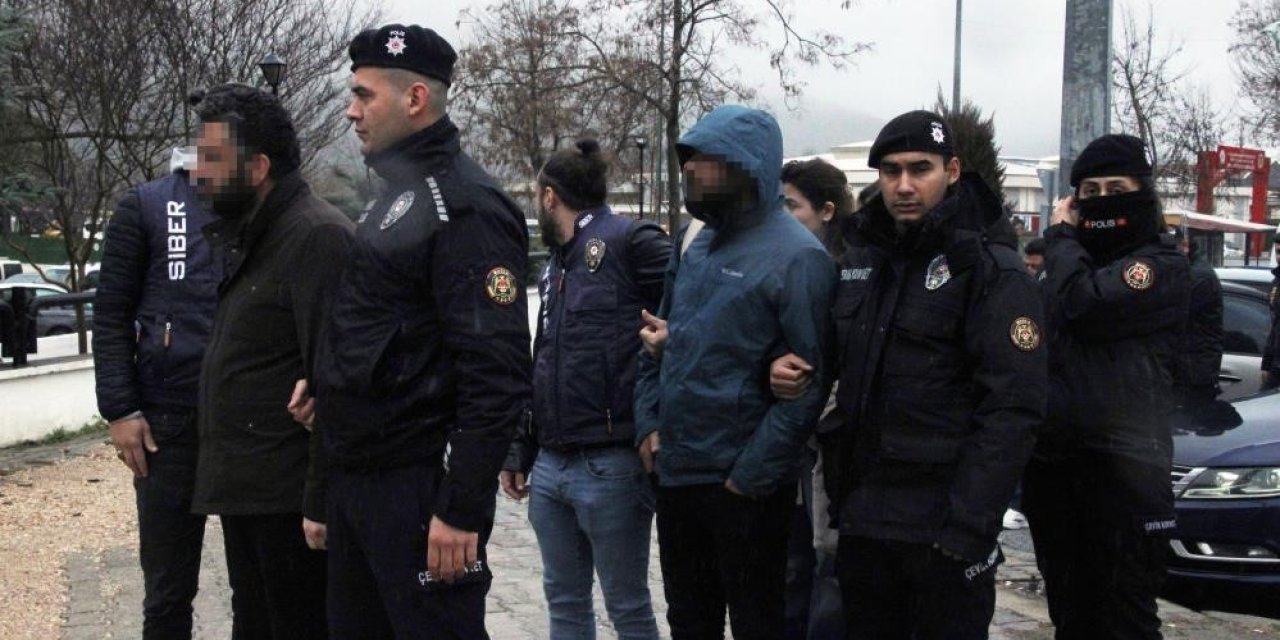 Muğla’da sahte hesap üzerinden ‘devlet büyüklerine hakaret’ soruşturmasında 2 tutuklama