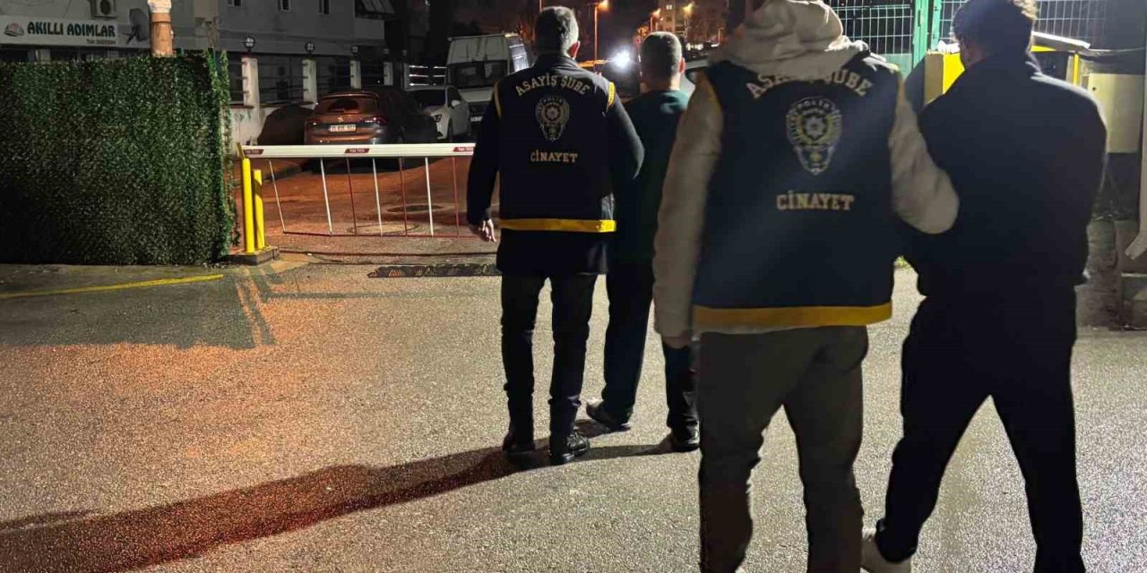Gölmarmara’da kuyumcu soygunu zanlıları İzmir’de yakalandı