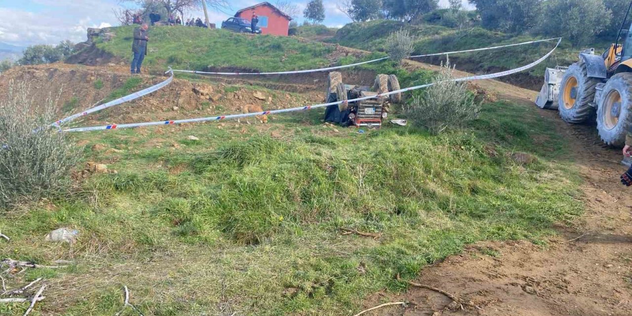 Şarampole devrilen traktör sürücüsü hayatını kaybetti