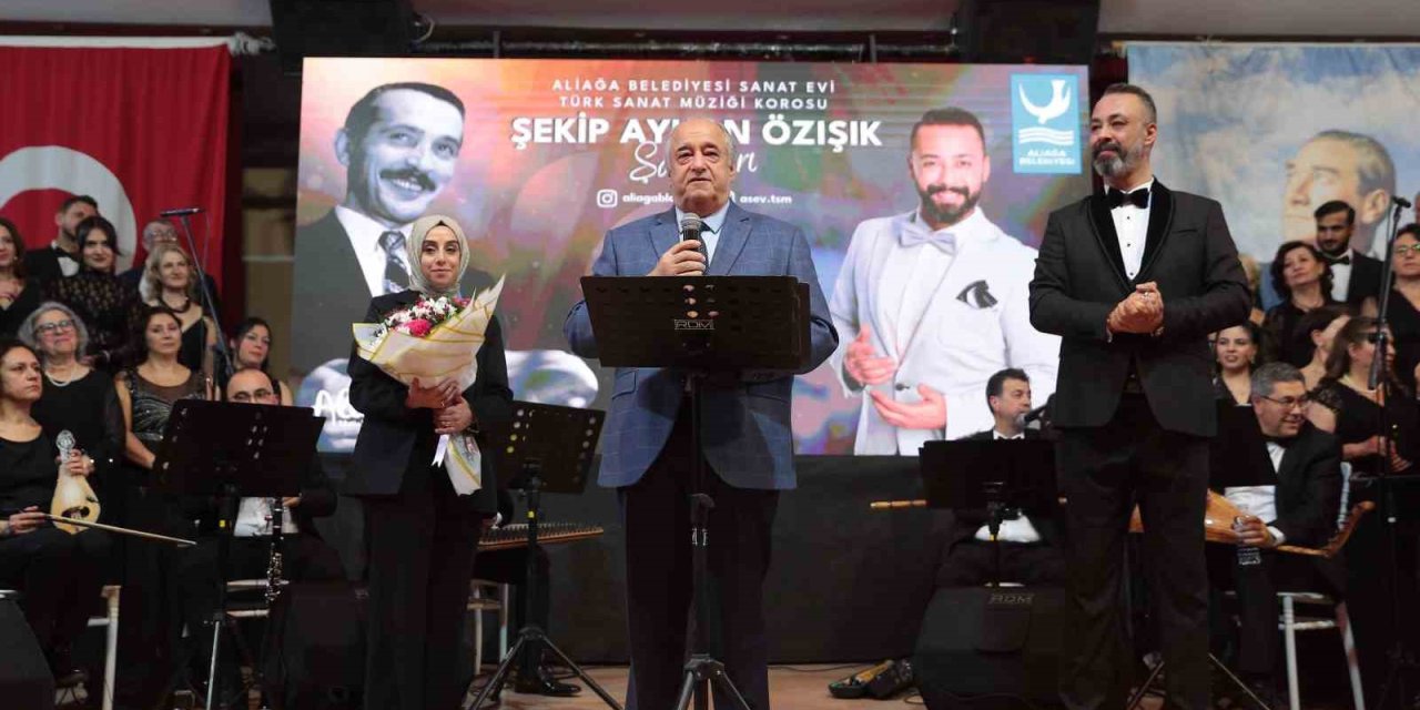 ASEV TSM Korosu, Şekip Ayhan Özışık eserleriyle sahne aldı