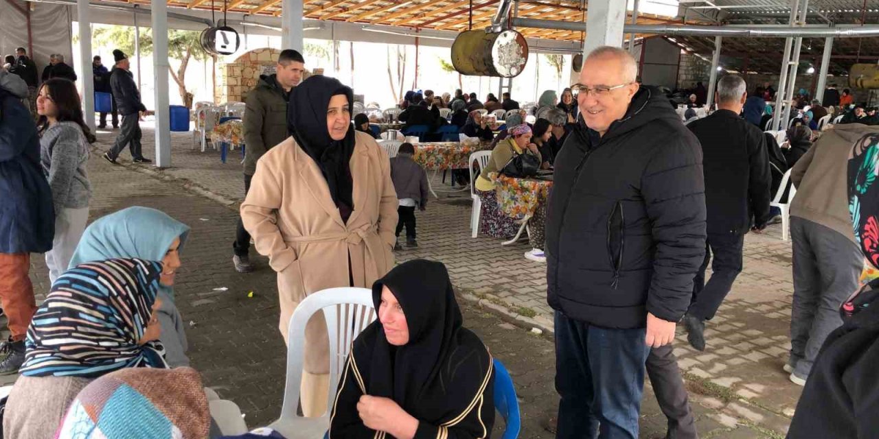 Kutsal topraklardan dönen Başkan Arslan hemşehrileriyle buluştu