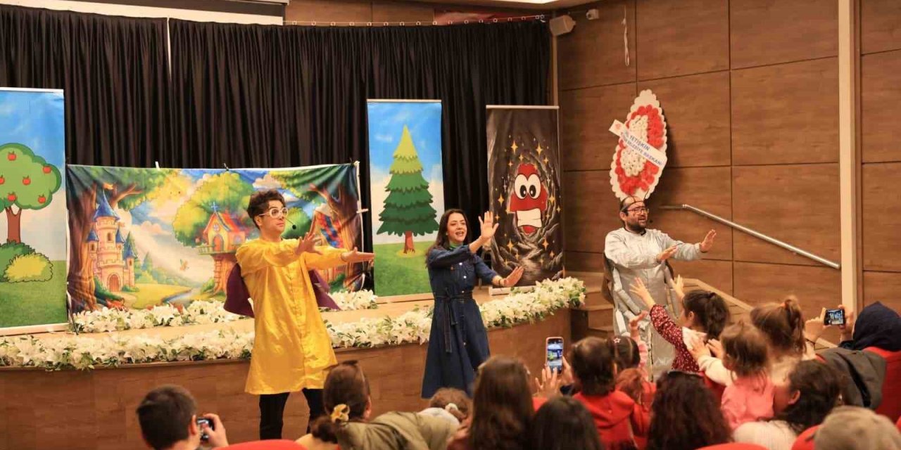 Efeler Belediyesi, çocukları tiyatroyla buluşturdu