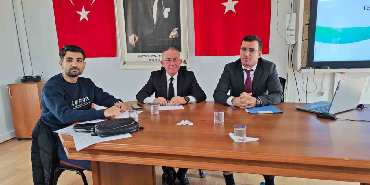 Sarıgöl’de okul müdürleri ikinci dönem hazırlıklarını değerlendirdi