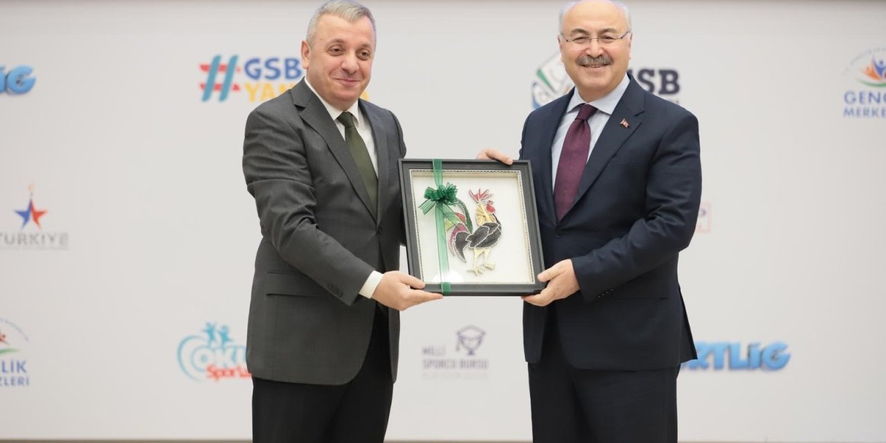 Vali Köşger; "Girişimcilik ve hayat becerileri güçlü nesillerin temelidir"