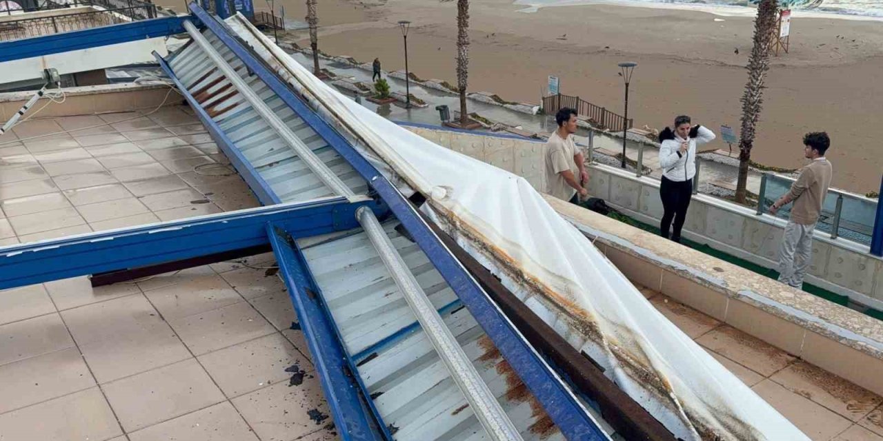 Didim’de fırtına etkili oldu