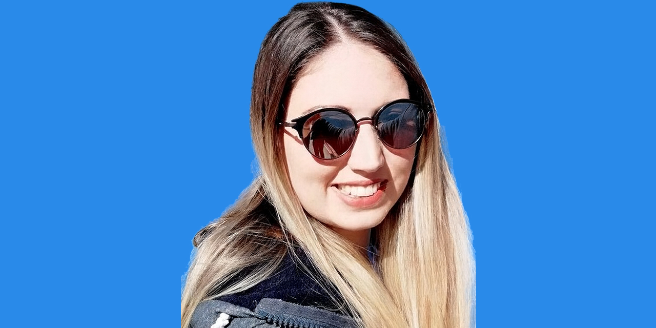 Balkonda kalp krizi geçiren genç kadın kurtarılamadı