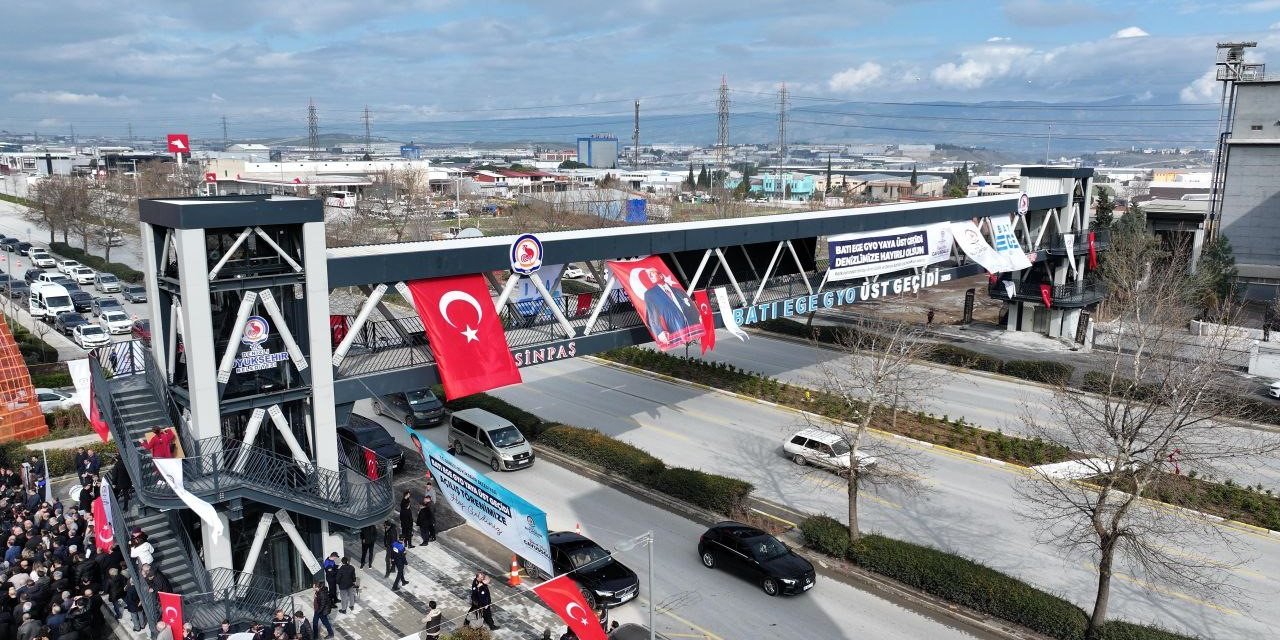 Batı Ege GYO Yaya Üst Geçidi hizmete açıldı