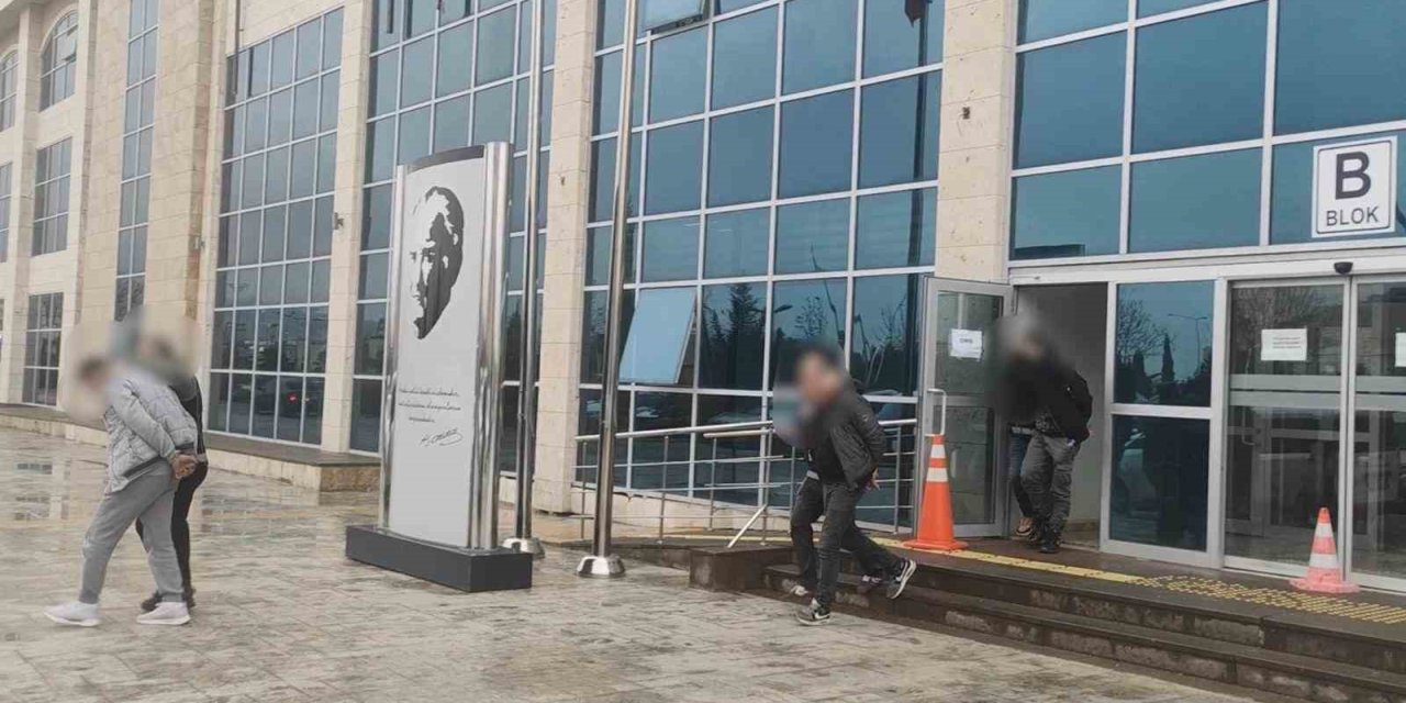 Uşak’ta 2 ayrı uyuşturucu operasyonu gerçekleştirildi