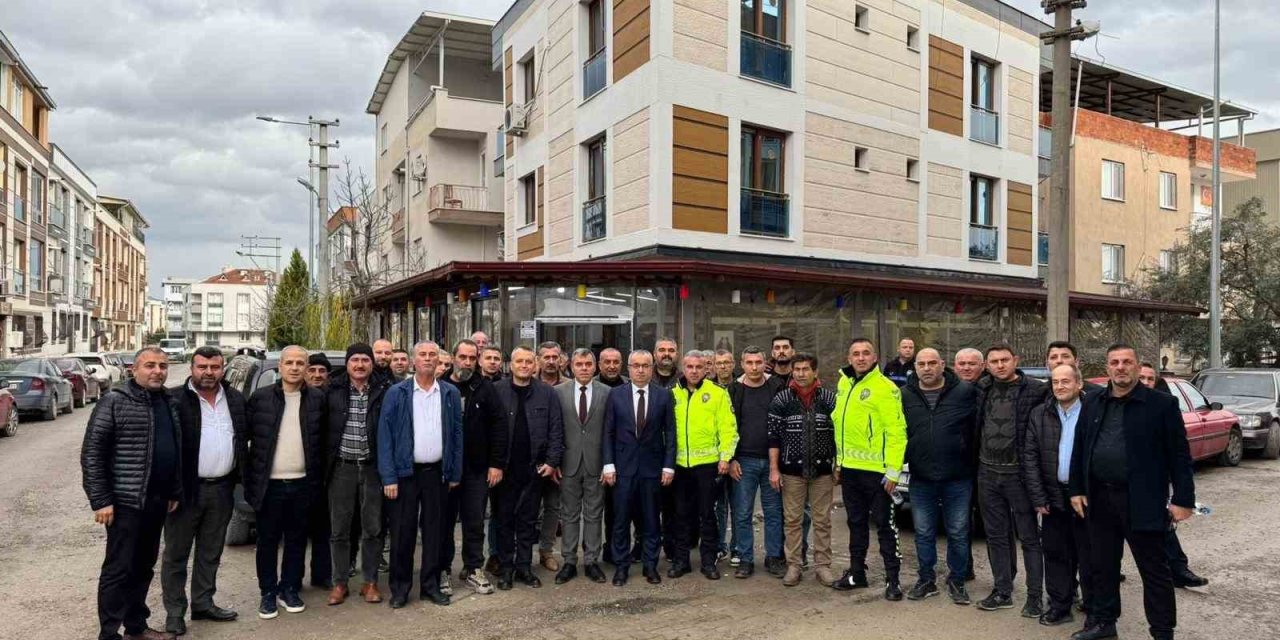 Manisa Büyükşehir Belediyesi, Servis Şoförlerinin Taleplerini Dinledi