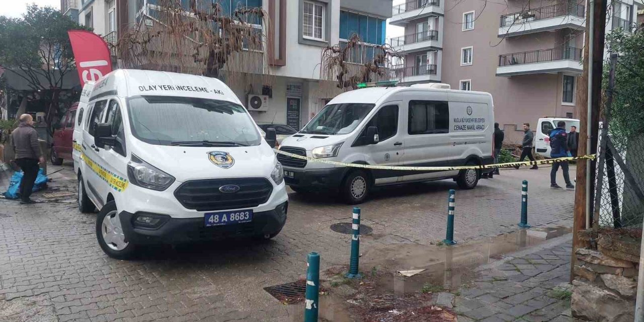 Çalıştığı markete giderken bıçaklanarak öldürüldü