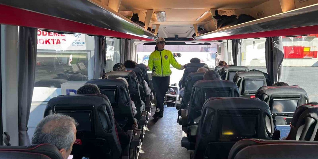 Aydın’da polis ekiplerinden terminalde hayati uyarı