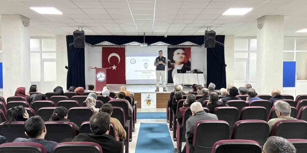 Denizli’de SİBERAY Farkındalık Programı ile 785 kişiye siber güvenlik eğitimi verildi