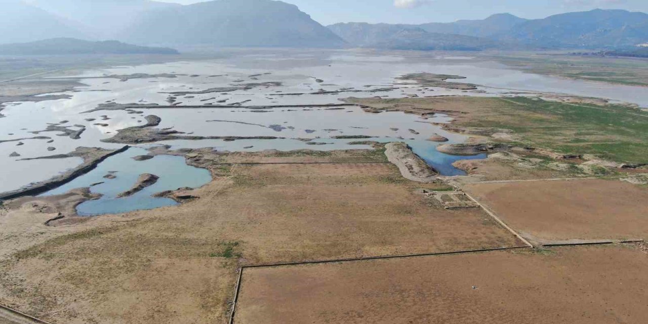 İzmir’de rekor yağışlar barajlara can suyu oldu