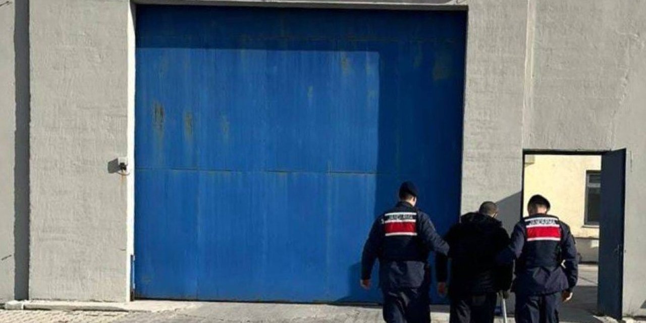 Jandarma 46 yıl 6 ay hapis cezasıyla aranan şahsı yakaladı