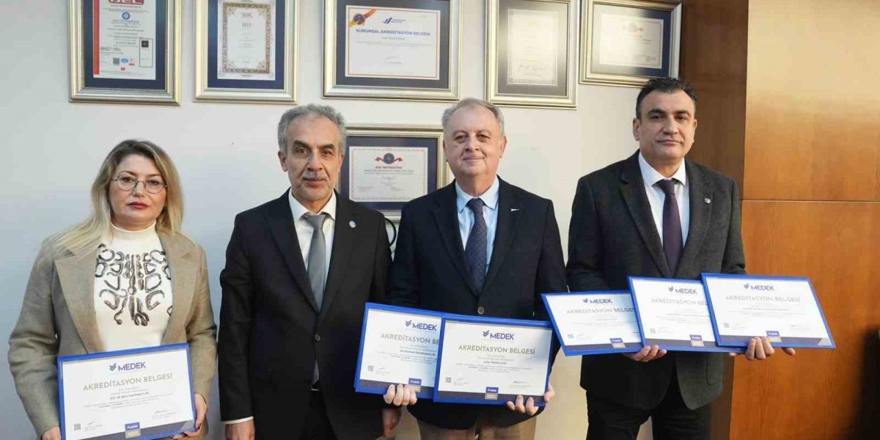 EÜ’de 6 ön lisans programı daha akreditasyon aldı