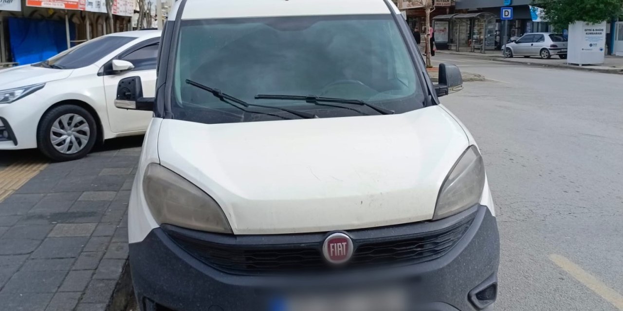 Çaldığı kamyonetle yakıt alıp turladı