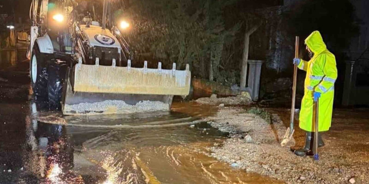 MUSKİ ekiplerinden anında müdahale