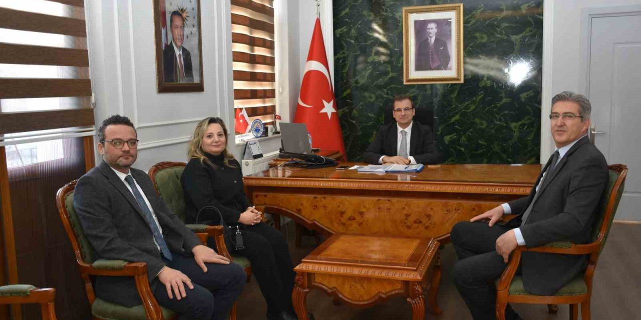 Salihli İktisadi ve İdari Bilimler Fakültesi’ne yeni dekan