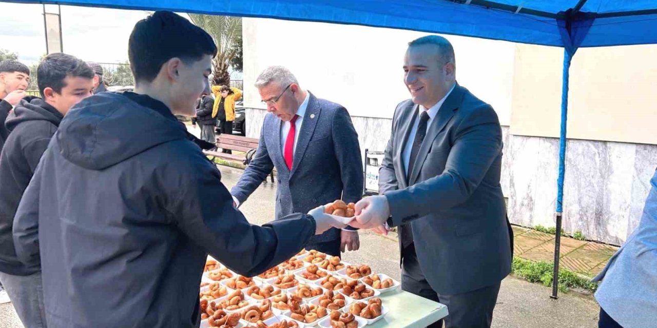 Köşk’te 6 Şubat depremlerinde hayatını kaybedenler için lokma hayrı yapıldı