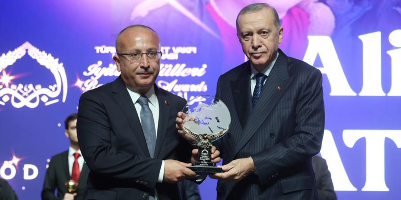 Fedakar Vali Atik; "Ben hastalığı Hatay’da depremde çalışırken yendim"