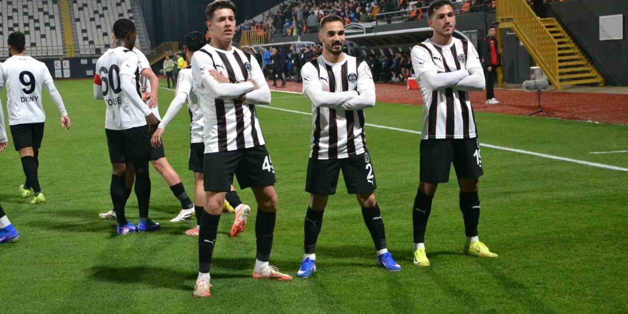 Trendyol 1. Lig: Manisa FK: 4 - Boluspor: 1