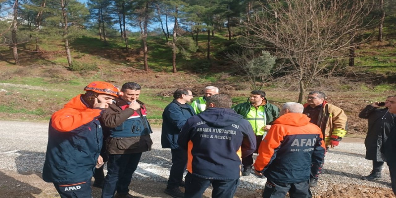 Kaymakam Güldoğan, Salihli’de yağıştan zarar gören bölgeleri inceledi