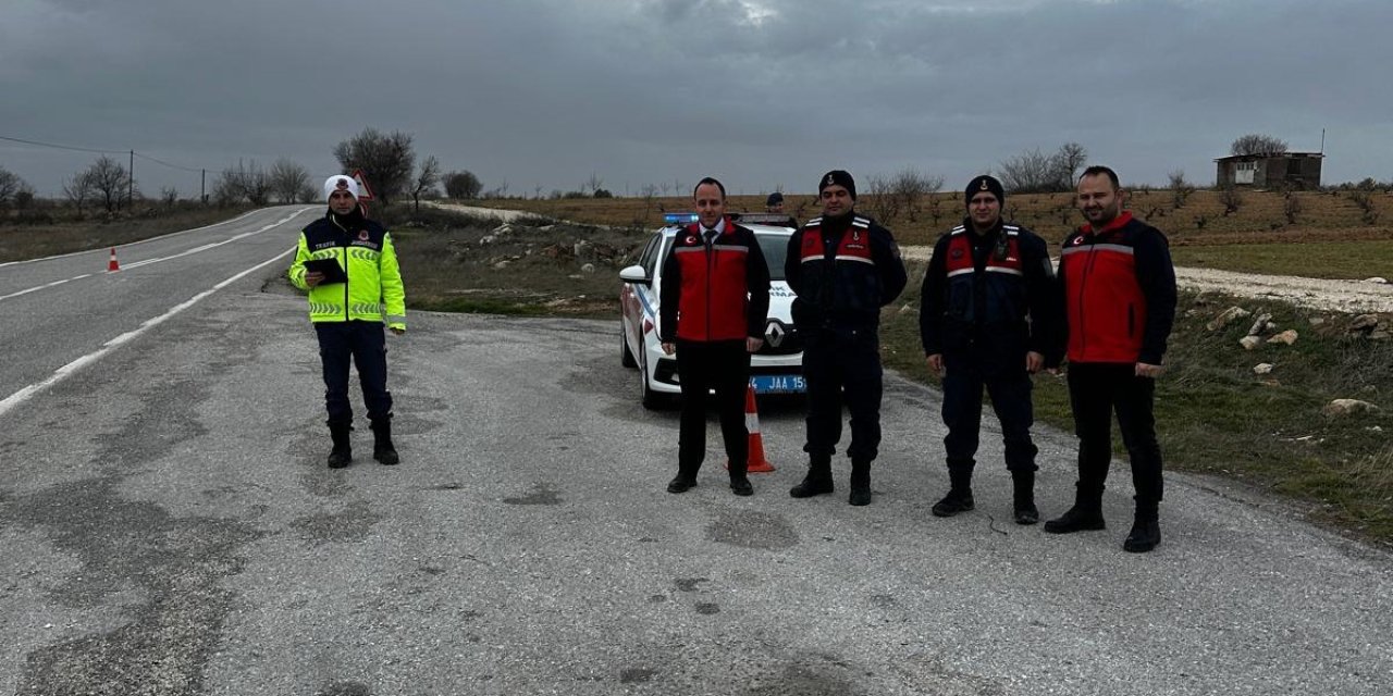 Uşak’ta hayvan sevkiyatlarına yönelik yol denetimi