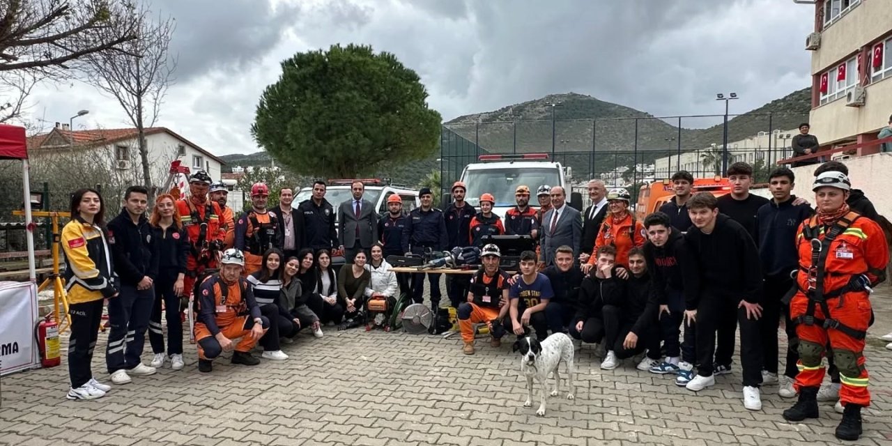 Datça’da deprem tahliye tatbikatı gerçekleştirildi