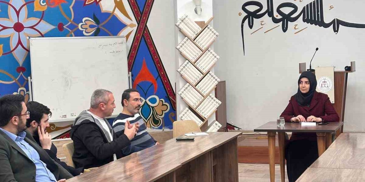 Ramazan ayında gençlere yönelik yapılacak çalışmalar ele alındı