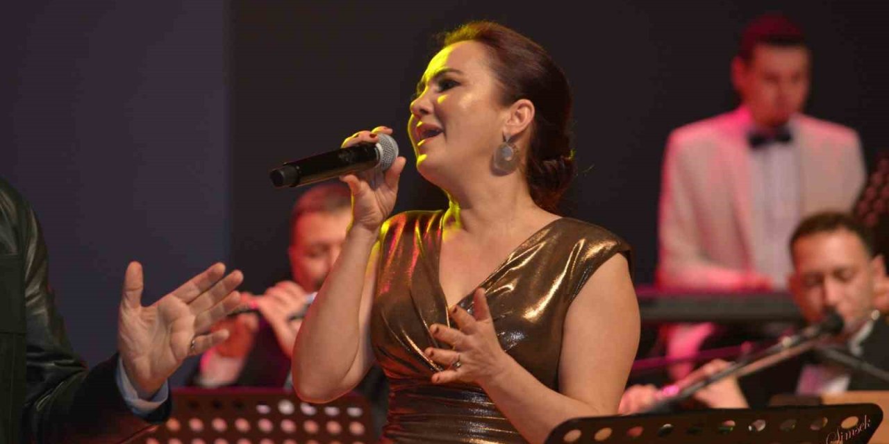 Merkezefendi Belediye Orkestrası Sevgililer Günü özel konseriyle sahne alıyor