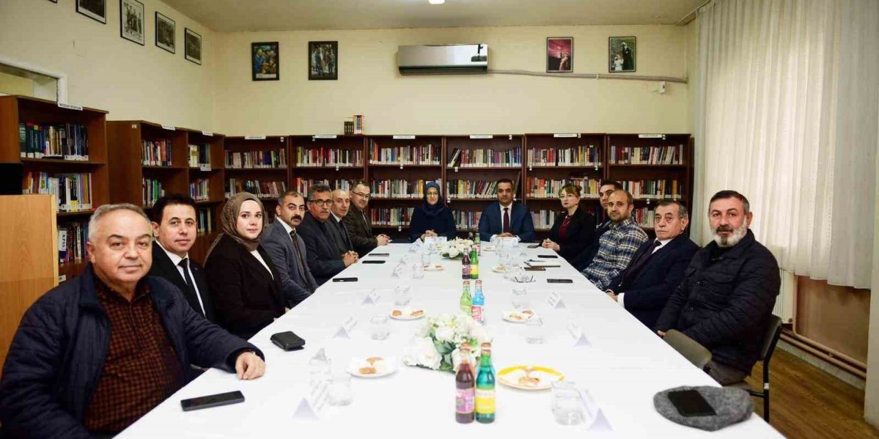 Sarıgöl MYO erkek yurdu bekliyor