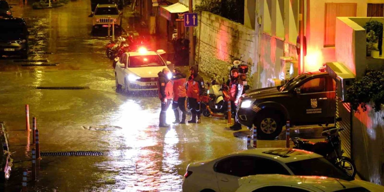Bodrum Belediyesi yağış nöbetindeydi