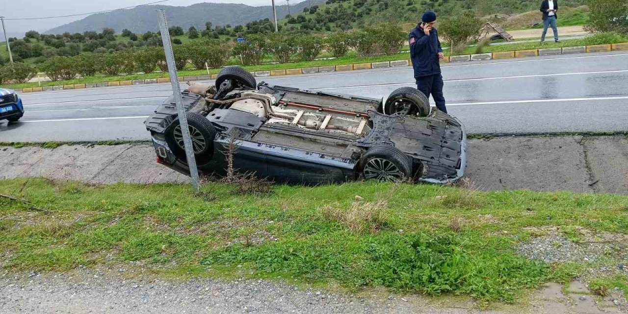 Kontrolden çıkan otomobil ters döndü: 1 yaralı