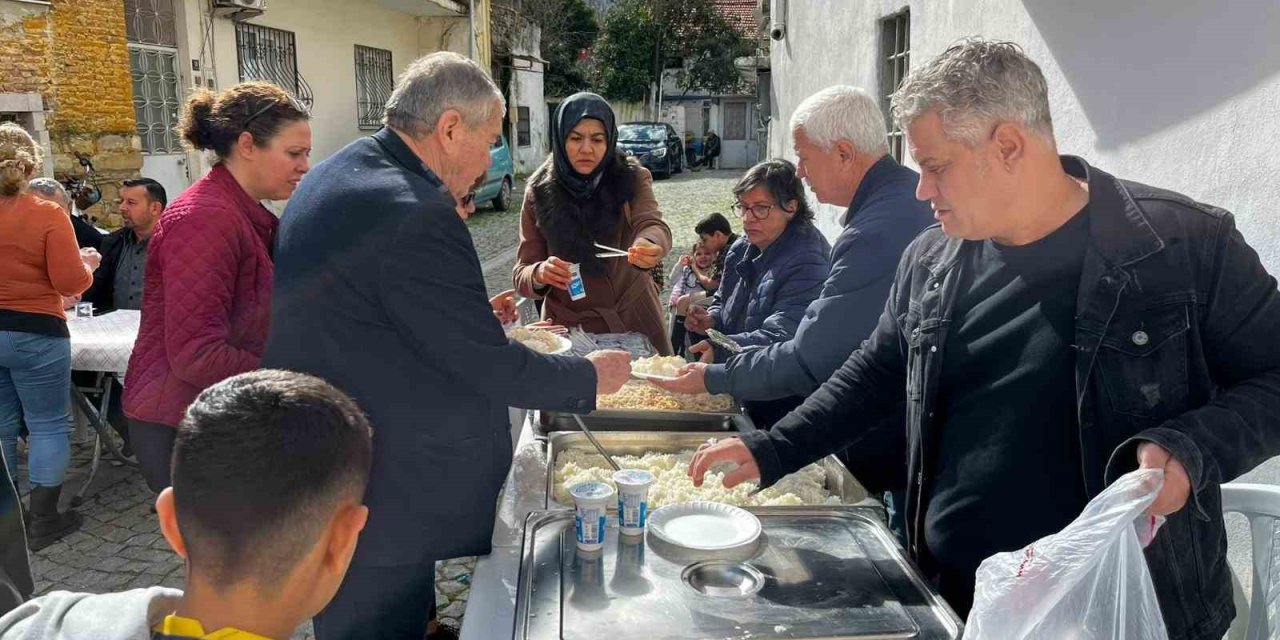 Söke Kent Konseyi Kadın Meclisi’nden ‘Sevgi Aşı’ Etkinliği