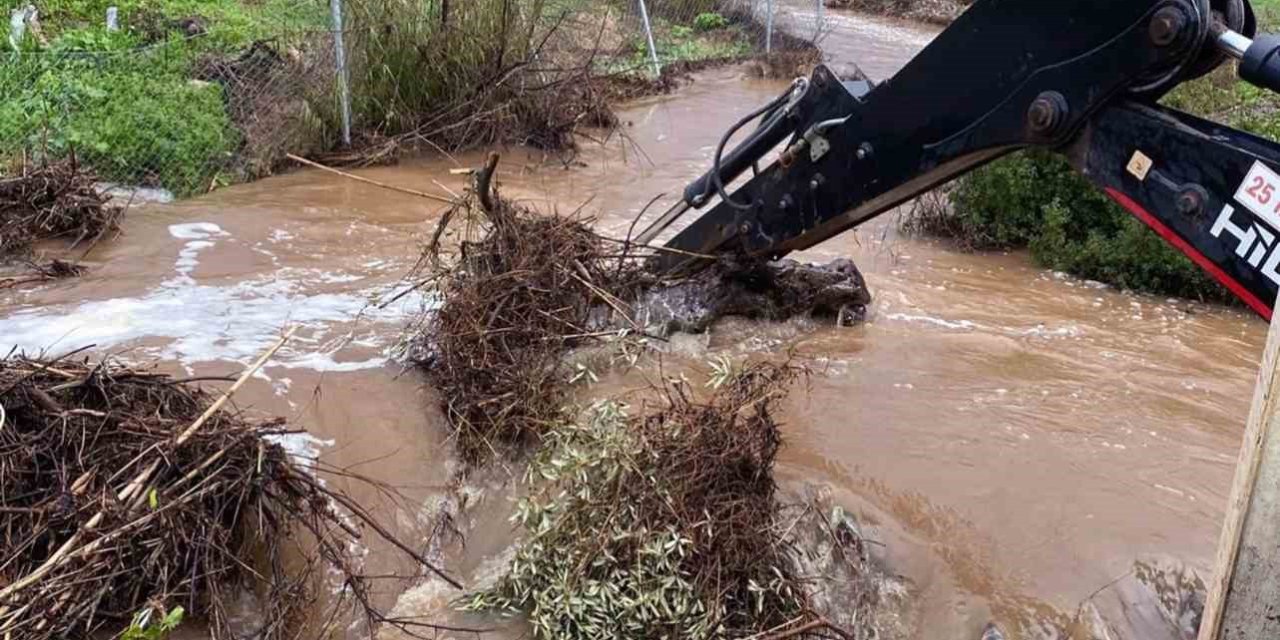 MUSKİ ekipleri taşkın riski bölgeleri anında müdahale ediyor