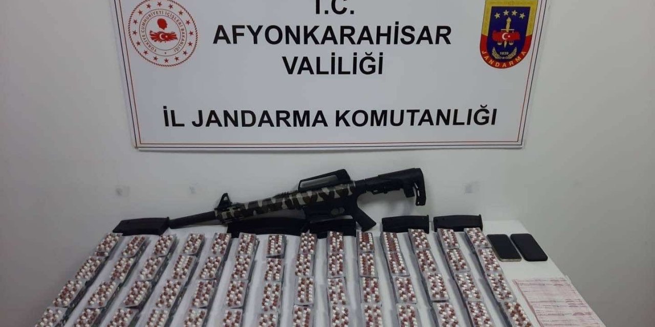 Uyuşturucu operasyonunda 4 kişi gözaltına alındı