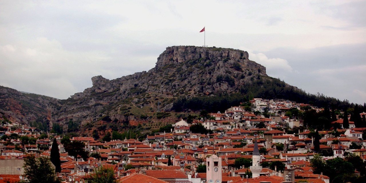 Eski Muğla evleri geleceğe miras kalıyor