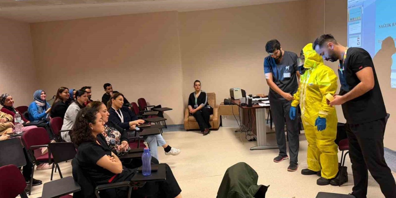 Nazilli’de sağlık çalışanlarına eğitim