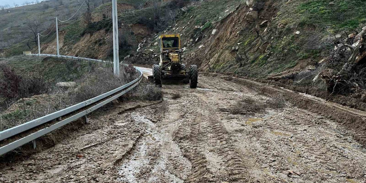 Aydın Büyükşehir Belediyesi ekipleri zamanla yarışıyor