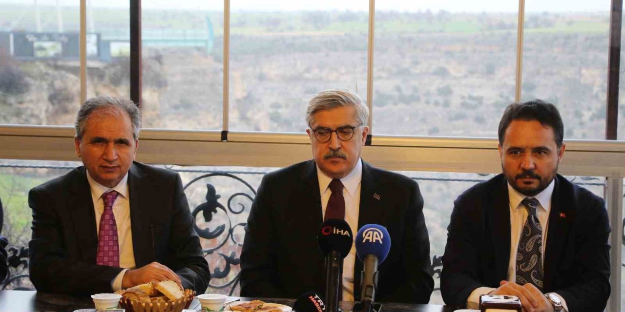 AK Parti Genel Başkan Yardımcısı Yayman: "Türkiye yüzyılında en önemli şehirlerden bir tanesi inşallah Uşak olacak"